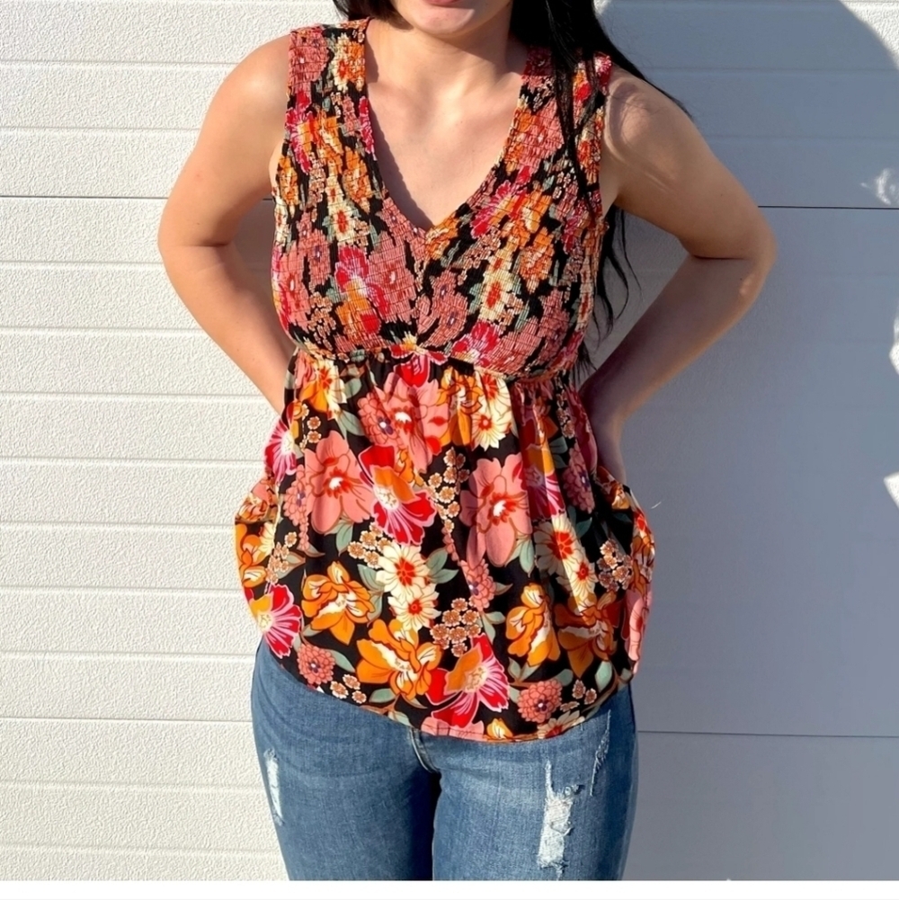 Staccato romantic floral Tank Size Large - Picture 3 of 6
